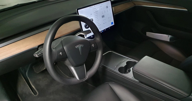 Tesla Model 3 cena 154900 przebieg: 56000, rok produkcji 2021 z Trzcianka małe 191